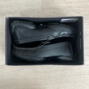 Kenneth Cole Boys Shoes